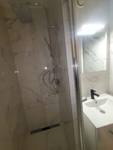 86ffb3c3 57a3 47f2 a104 b1bfec81637e